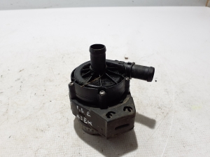   Pompe à eau auxiliaire  - 210117802R 