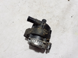 RENAULT Arkana (2019–2026) Auxiliary water pump 210117802R - 2