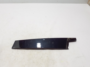   Front door outer window molding  - 802842451R 