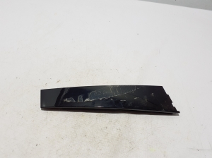   Rear side door outer window molding  - 822830193R 