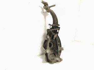AUDI A4 B9 (2015–2026) Front wheel hub 8W0407241F - 4