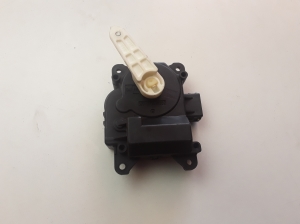 Infiniti M37 Y51 (2011–2026) Salongi soojenduse klapi mootor 0638001890 - 2