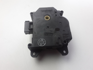 Infiniti M37 Y51 (2011–2026) Salongi soojenduse klapi mootor 0638001900 - 4