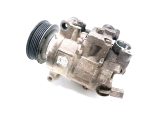 Volkswagen Transporter T5 (2003–2015) A/C compressor 7E0820803A - 3