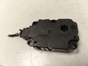 AUDI A4 B9 (2015–2026) Vanne de chauffage habitacle K11188A02 - 2