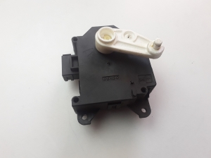 Infiniti M37 Y51 (2011–2026) Salongi soojenduse klapi mootor 1138002320 - 2