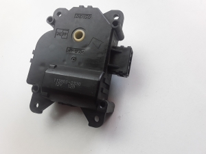 Infiniti M37 Y51 (2011–2026) Salongi soojenduse klapi mootor 1138002330 - 2