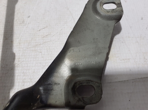 AUDI A3 8V (2012–2020) Hood hinge 8V0823302 - 2