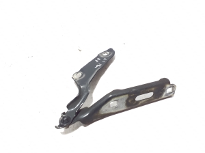 AUDI A3 8V (2012–2020) Hood hinge 8V0823302 - 3