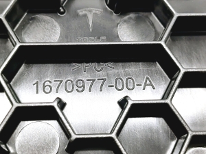 Tesla Model Y Y (2020–2026) Komforta bloks 1657650-01-A - 2