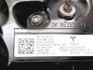 Tesla Model Y Y (2020–2026) Rückleuchte Heckleuchte innen 1502088-00-C - 4