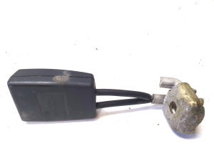 Volkswagen Passat B5 (1997–2005) Tagaistme turvavöö lukk 3B0857740D - 2