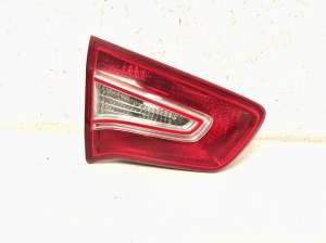   Tail light on trunk lid  - 924053W010 