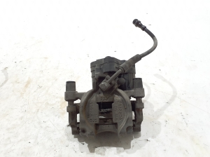 AUDI A3 8V (2012–2020) Tagumine pidurisadul 8V0615423D - 3