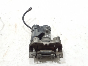   Tagumine pidurisadul  - 8V0615423D 