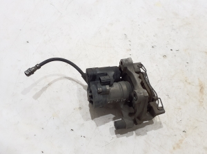 AUDI A3 8V (2012–2020) Tagumine pidurisadul 8V0615424D - 2
