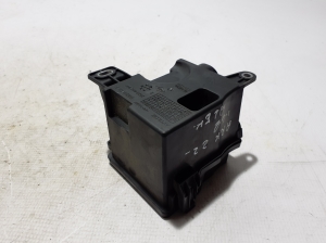 RENAULT Arkana (2019–2026) Sicherungskastenhalter unter der Motorhaube 252360794R - 2