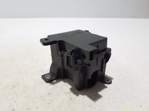 RENAULT Arkana (2019–2026) Sicherungskastenhalter unter der Motorhaube 252360794R - 3
