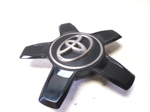 TOYOTA Auris E18 (2012–2018) Nabenkappe 5784 - 4