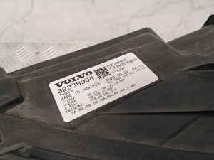 VOLVO XC40 (2017–2026) Headlight 32338908 - 2