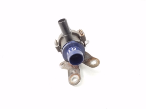 Mini Countryman F60 (2016–2026) Auxiliary water pump 7441213 - 4