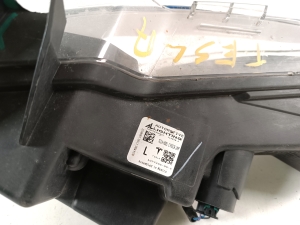Tesla Model 3 3 (2016–2024) Front-Nebelscheinwerfer 107739500C - 3