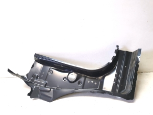 LEXUS NX (2014–2021) Priekšējo durvju stabs 6110178010 - 3
