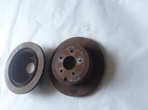 Infiniti M37 Y51 (2011–2026) Tagumine piduriketas 43206CA000 - 5