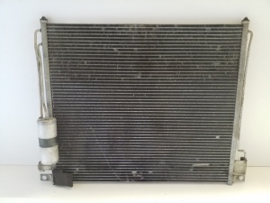 Klimakühler und seine Teile - 92100EB500 