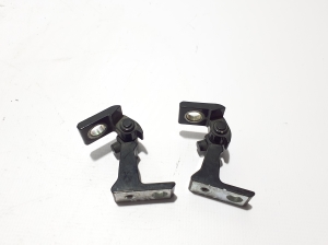   Tagumise küljeukse ülemine hing  - 8X0831403B 