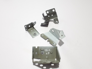 Front fender bracket