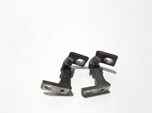 AUDI A3 8V (2012–2020) Scharnier Tür hinten oben 8X0831404B - 3