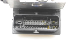 Peugeot 308 (2007–2015) ABS unit 9663575580 - 3