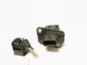 RENAULT Kadjar (2015–2026) Mass air flow sensor 93450753 - 2