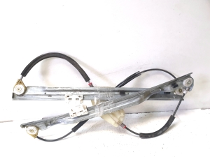 Citroen C4 Picasso (2007–2013) Priekšējo durvju logu pacēlājs 9682493680 - 2