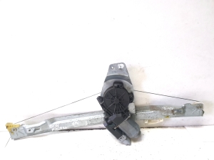 Rear side door window regulator - 401786A8