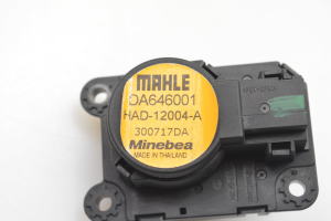 Opel Astra K (2015–2021) Heater flap actuator DA646001 - 2