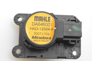 Opel Astra K (2015–2021) Salongi soojenduse klapi mootor DA646001 - 2