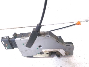 Citroen C4 Picasso (2007–2013) Rear side door lock 24099158 - 3
