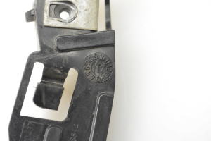 Opel Astra K (2015–2021) Front bumper bracket 39020437 - 3