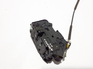 Volkswagen Amarok I (2010–2022) Rear side door lock 5N0839015D - 2