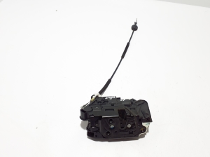 Volkswagen Amarok I (2010–2022) Front door lock 5N1837016C - 4