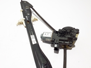 Volkswagen Amarok I (2010–2022) Aizmugurējo durvju logu pacēlājs 2H7839402B - 4