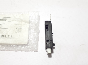 Tesla Model 3 3 (2016–2024) Antenni võimendi 1098046 - 4