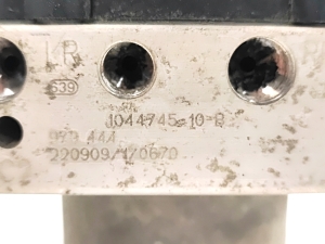 Tesla Model Y Y (2020–2026) ABS Steuergerät J044745-10-B - 4