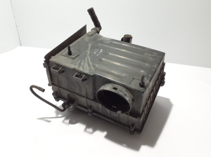 Volkswagen Amarok I (2010–2022) Luftfiltergehäuse und seine Teile 2H0129607 - 5