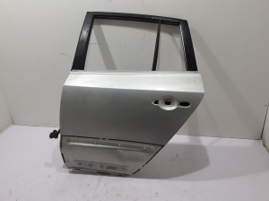 Rear side doors - 821010025R