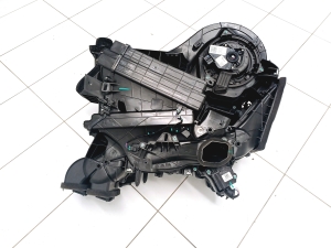 Tesla Model Y Y (2020–2026) Heizung und ihre Teile 1494714-00-H - 5
