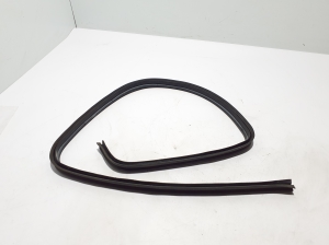 Volkswagen Amarok I (2010–2022) Front door rubber seal 2H0837431C - 3