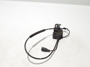 Volkswagen Amarok I (2010–2022) Hood latch 1Z0823509D - 4